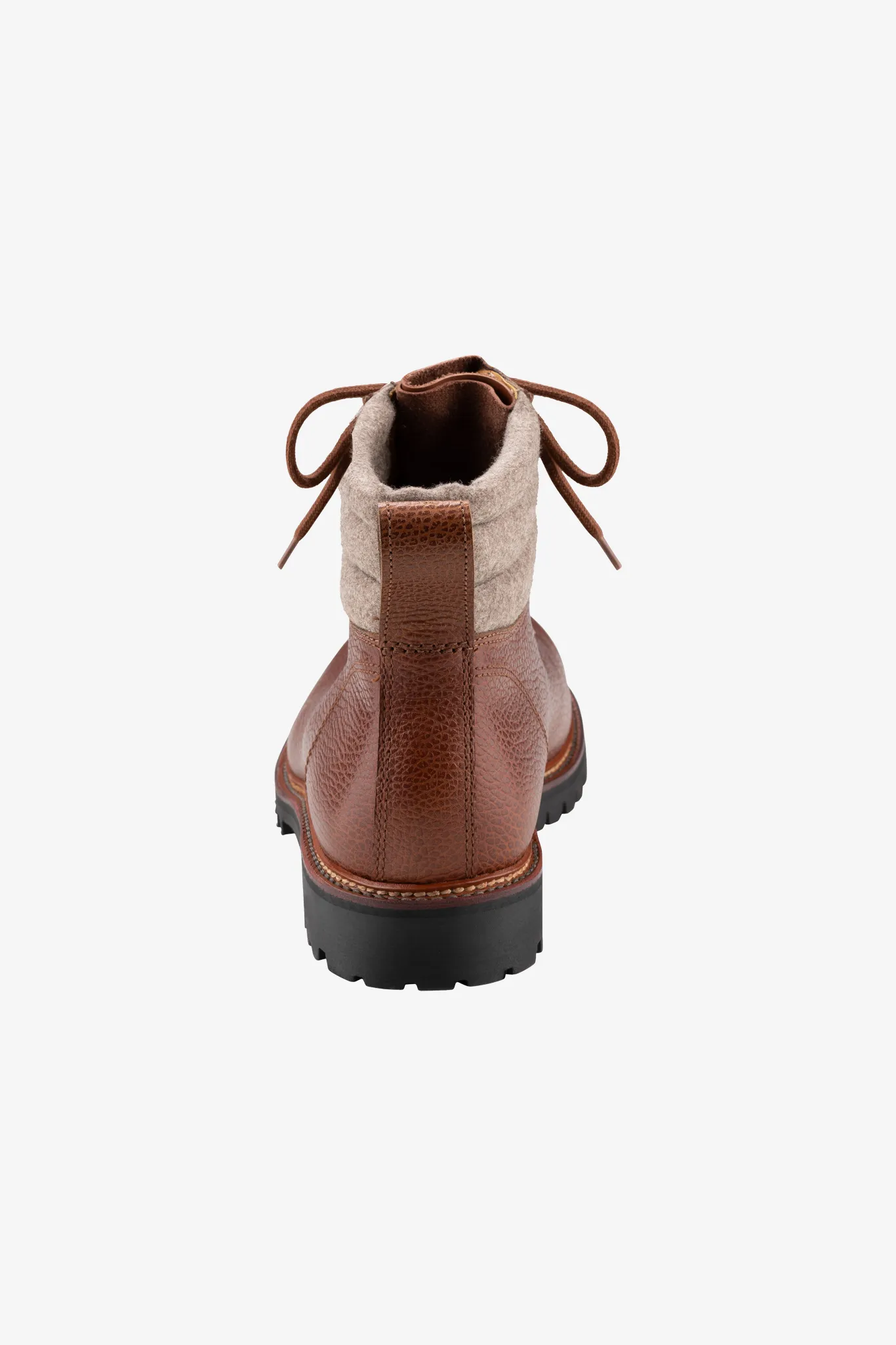 Hochwertige Schuhfotografie für E-Commerce in Leipzig – Fotografie Deluxe